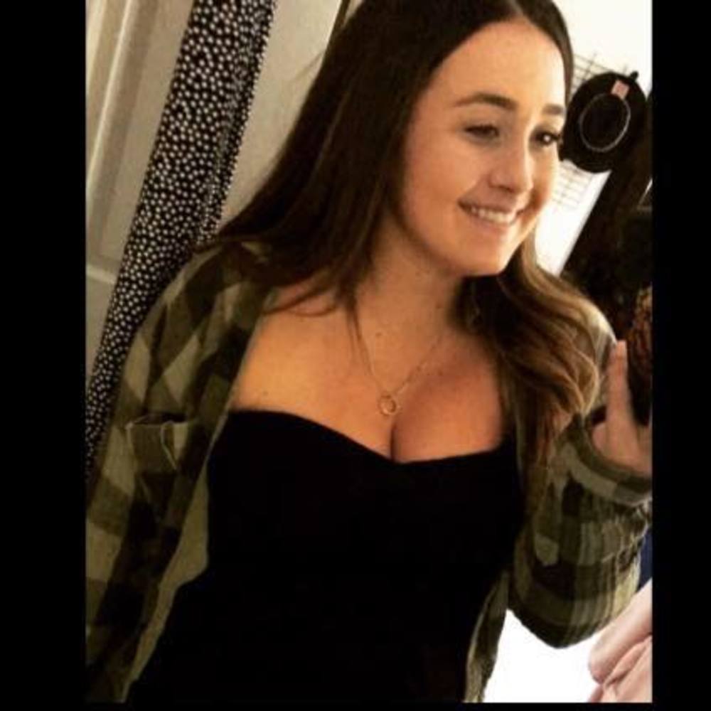 Meet your Posher, Monica